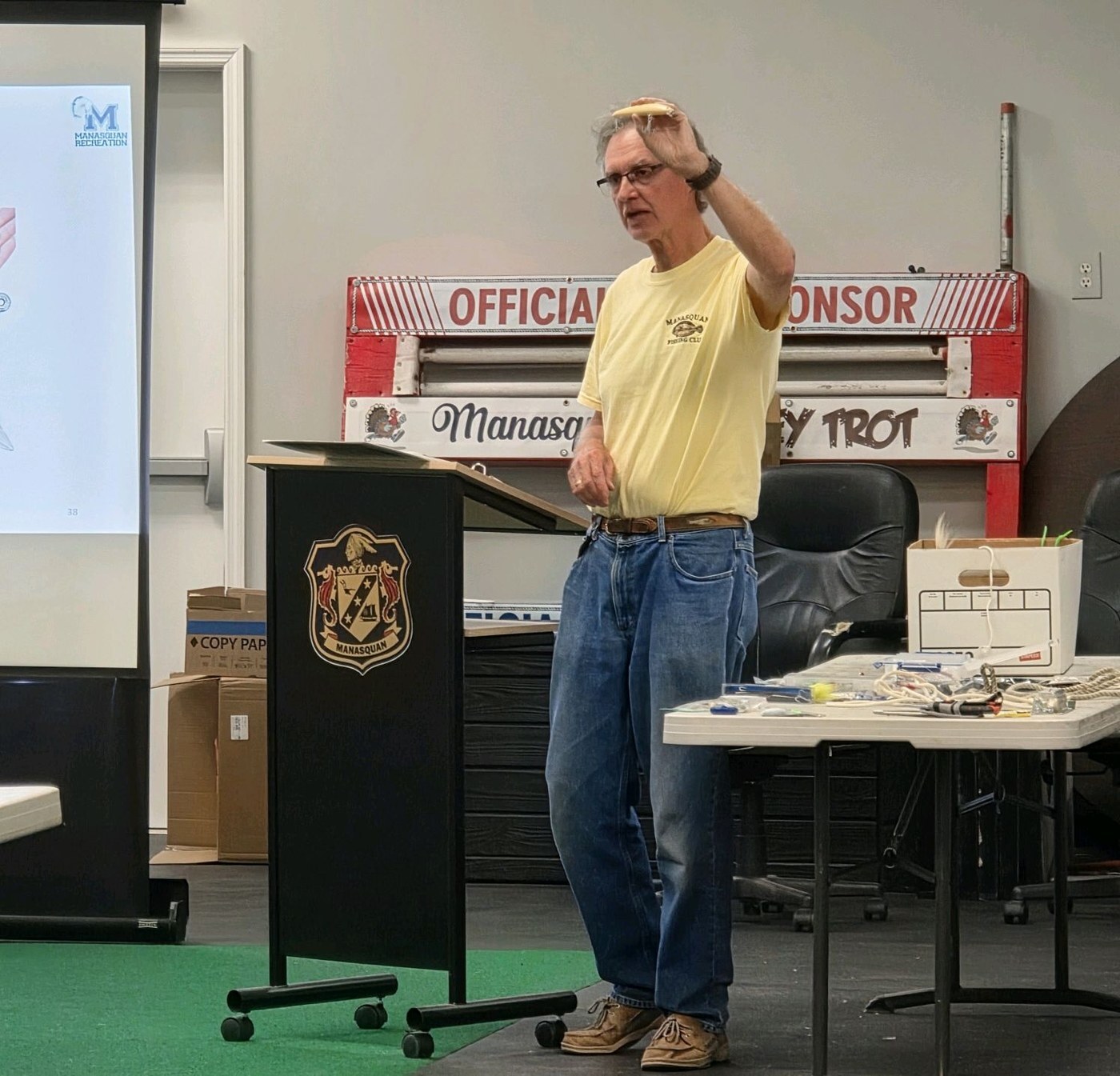 Surf fishing course — rig tying demo