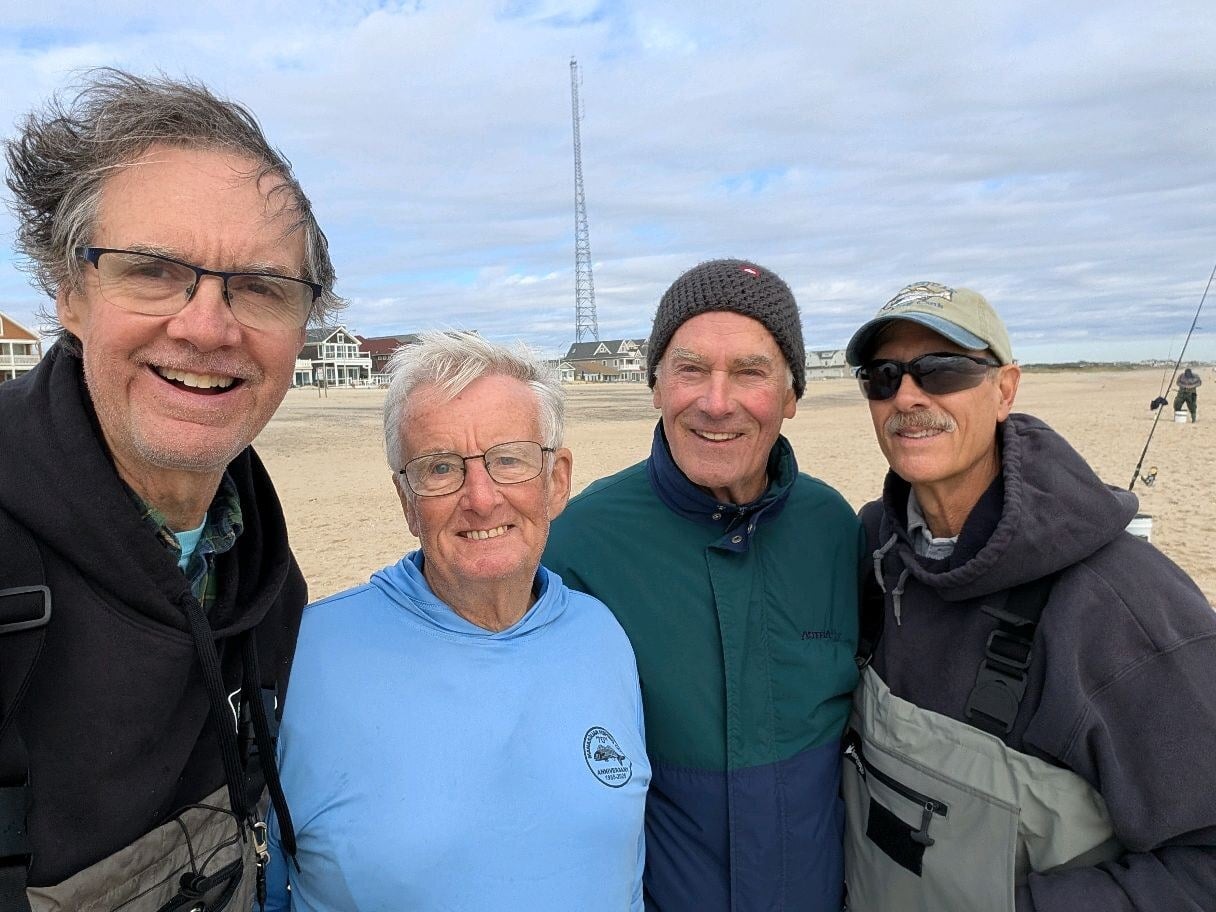 Volunteers — Surf Class beach day