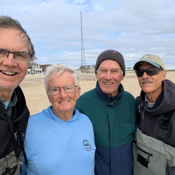Volunteers — Surf Class beach day